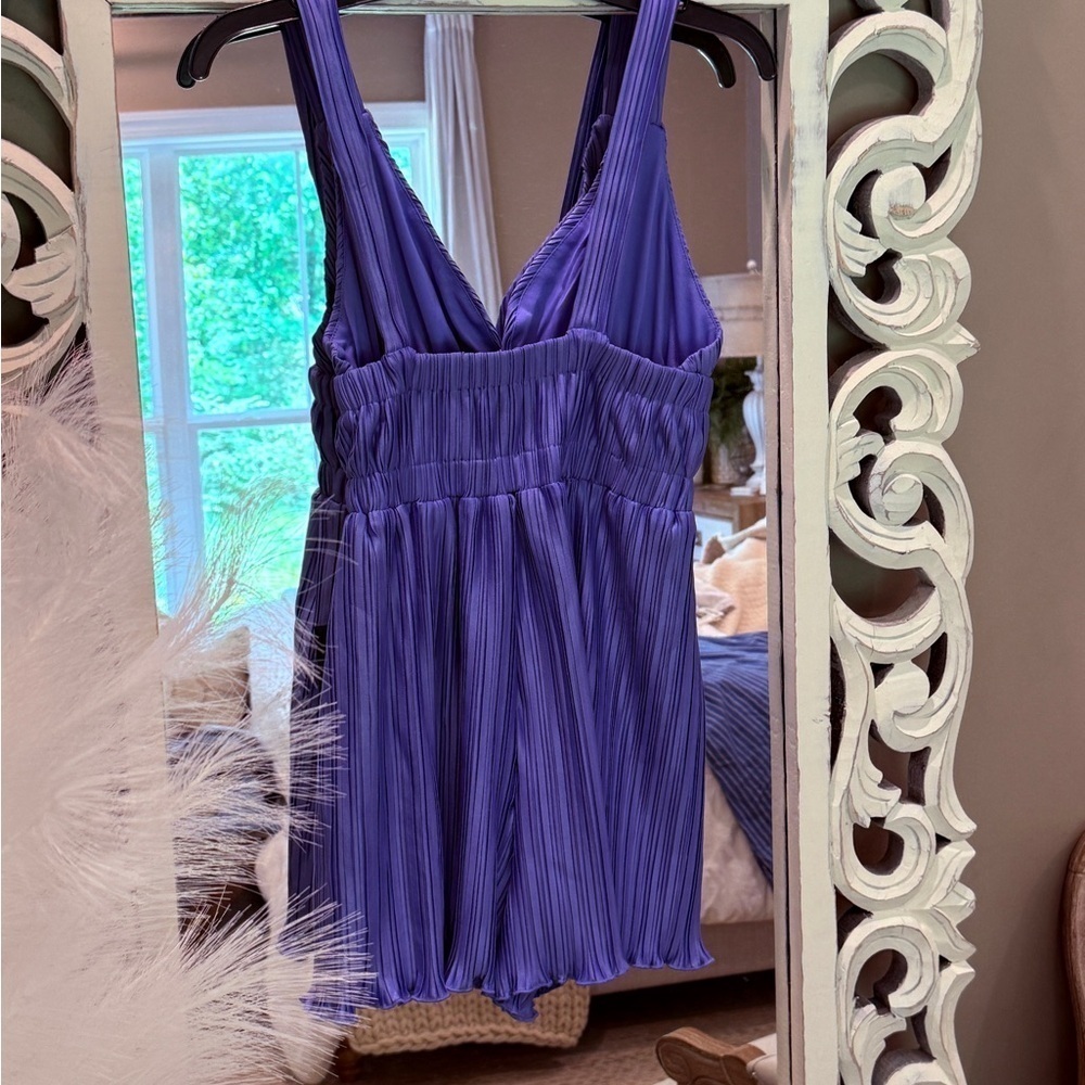 NWT Women’s LULU’s Upgraded Nights Periwinkle Plisse Sleeveless Romper- Size S - Picture 5 of 6